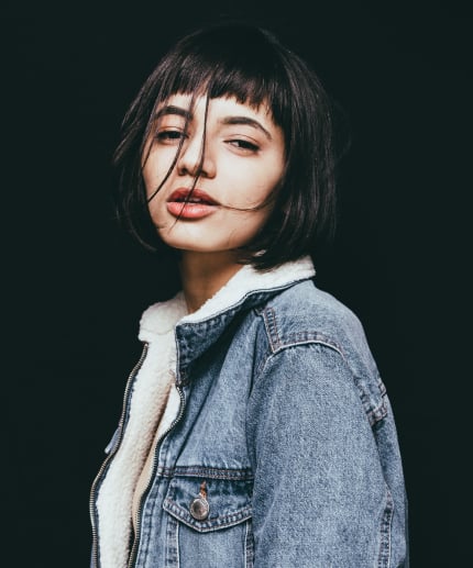 Girl in a denim jacket from the store Nîmes